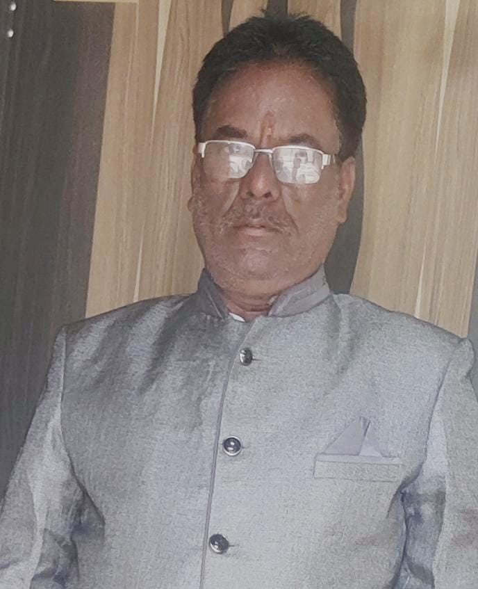 Santosh Sonwal, Sales Director
